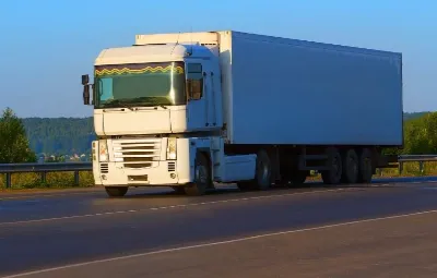 İzmir ile Kaş Arası Öğrenci Eşyası Taşıma